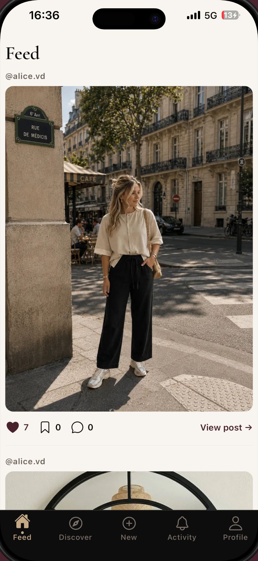 Loom: de feed, met de nieuwste outfits van wie je volgt
