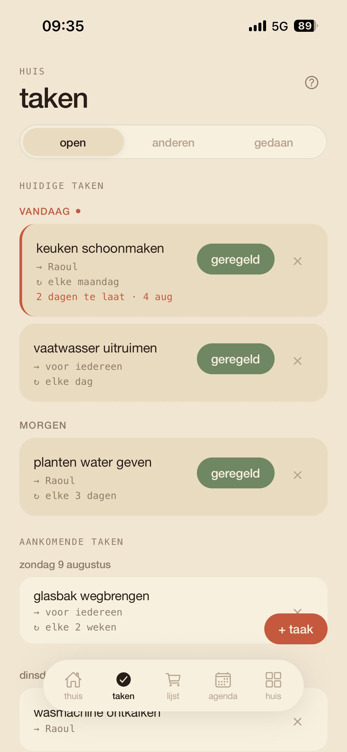 Casa: het scherm taken, met de taken van vandaag en morgen